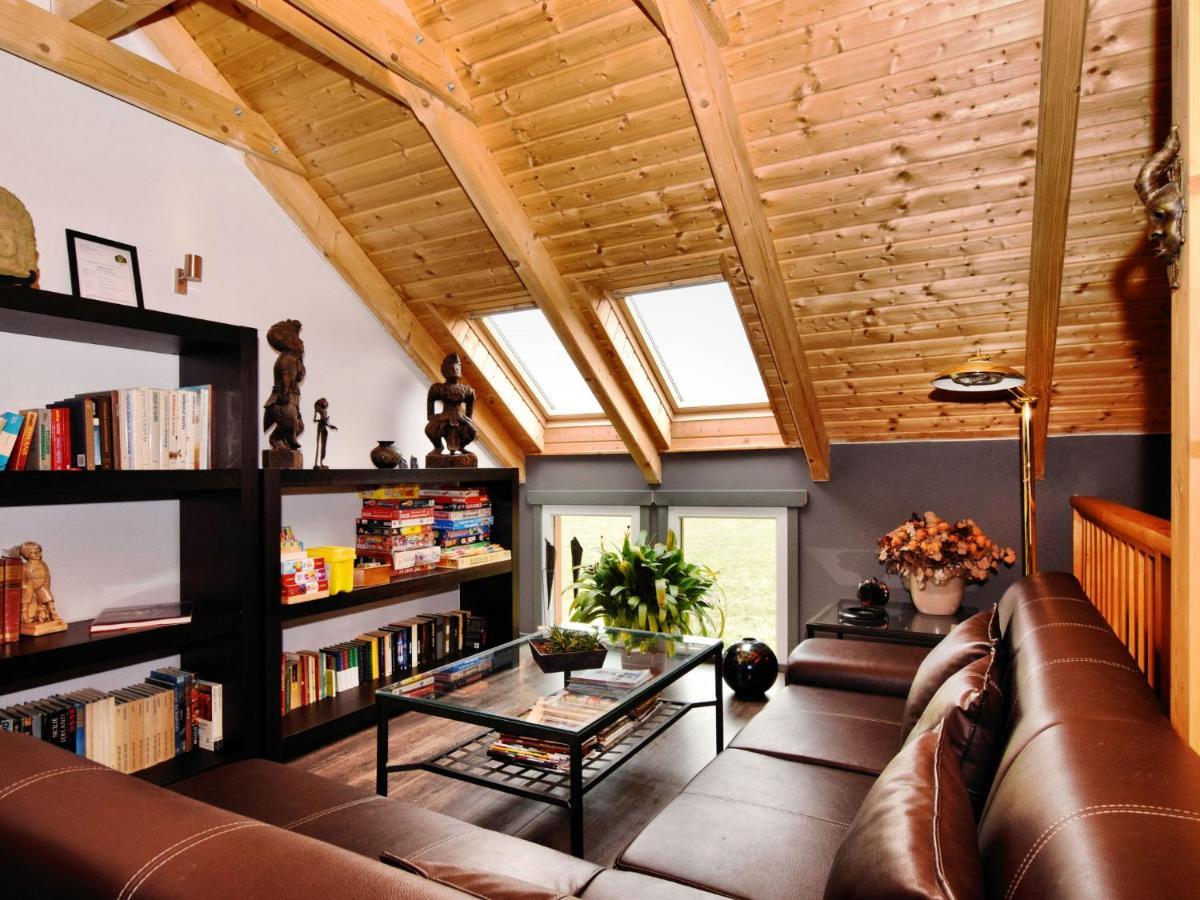 Beautiful Villa With Heated Outdoor Pool Manhay Eksteriør billede