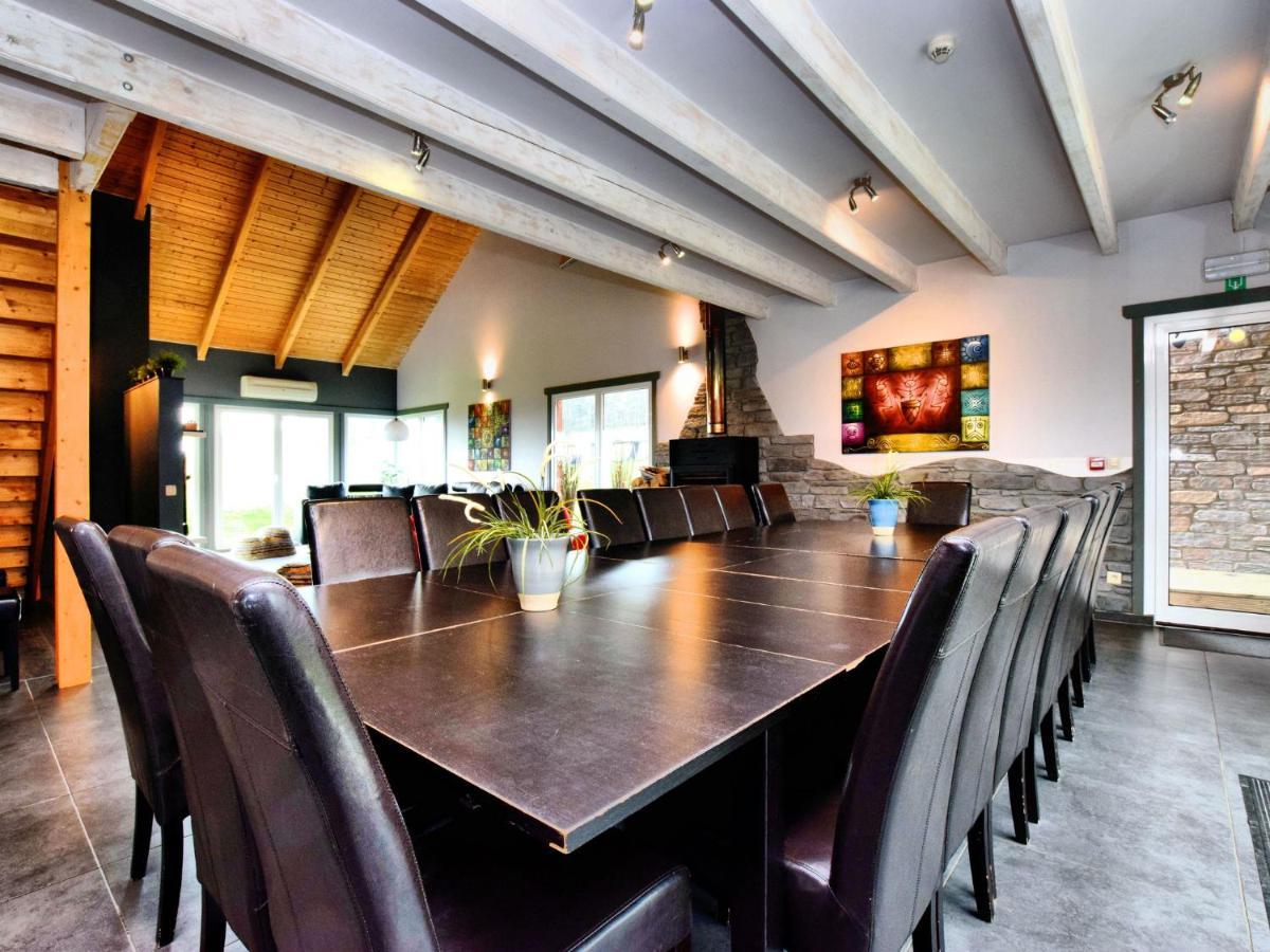 Beautiful Villa With Heated Outdoor Pool Manhay Eksteriør billede