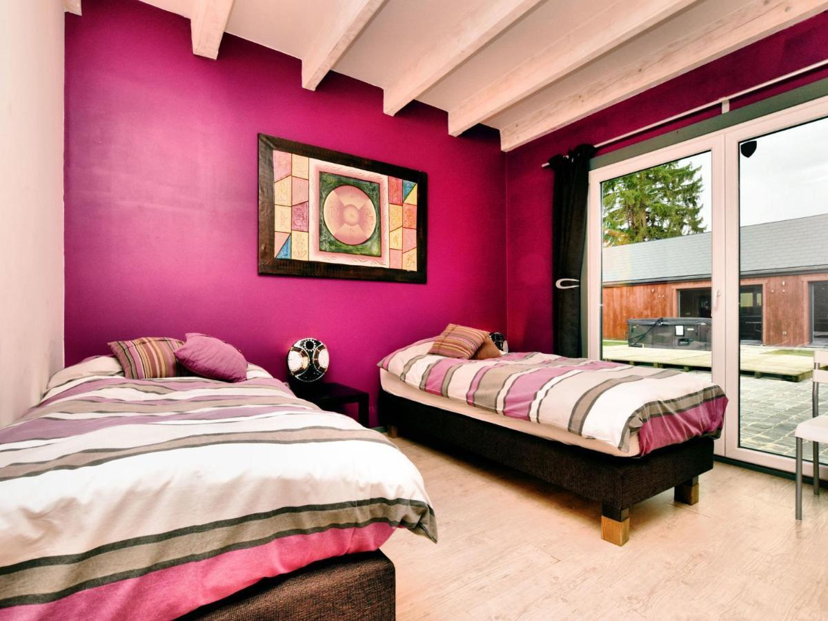 Beautiful Villa With Heated Outdoor Pool Manhay Eksteriør billede